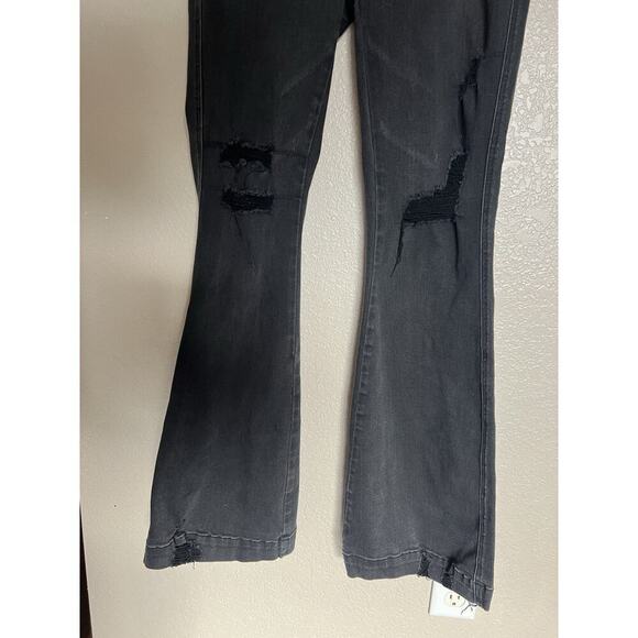 Judy Blue Stretch Flare Jeans 11/30 Black Wash Distressed - Picture 3 of 5